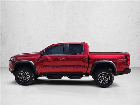 Used 2025 Chevrolet Colorado ZR2 AWD/4WD image 9