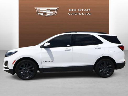 Used 2023 Chevrolet Equinox RS FWD image 2