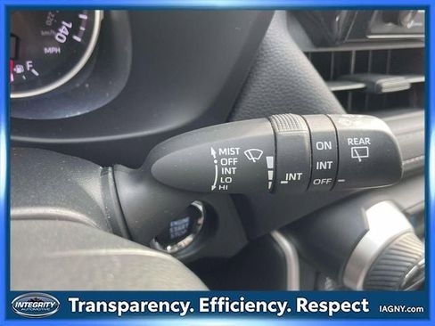 Certified 2022 Toyota RAV4 XLE w/ Carpet Mat Package (TMS) AWD/4WD image 24