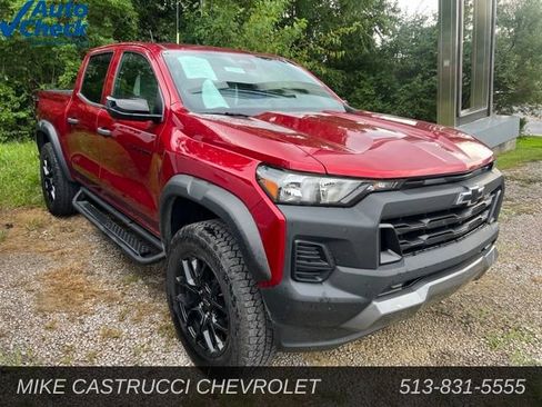 Used 2024 Chevrolet Colorado Trail Boss w/ LPO, Dark Essentials Package AWD/4WD image 2