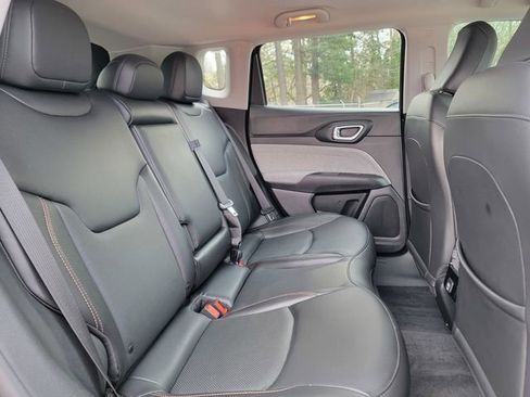 Certified 2022 Jeep Compass Latitude image 23