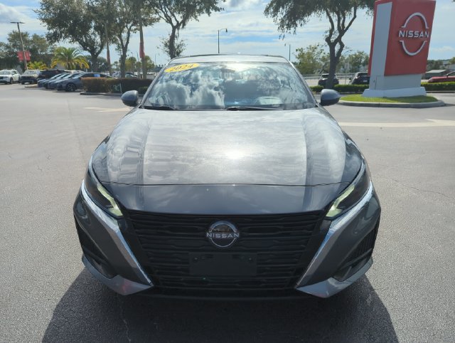 Certified 2024 Nissan Altima 2.5 SV w/ SV Premium Package FWD image 15