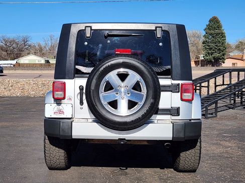 Used 2008 Jeep Wrangler Unlimited Sahara image 9