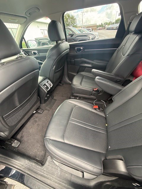 Used 2023 Kia Sorento EX AWD/4WD image 10
