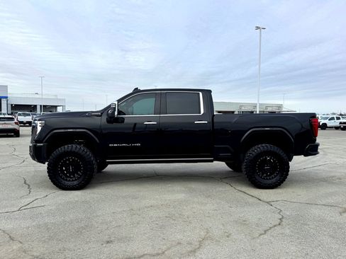 Used 2024 GMC Sierra 2500 Denali Ultimate image 12