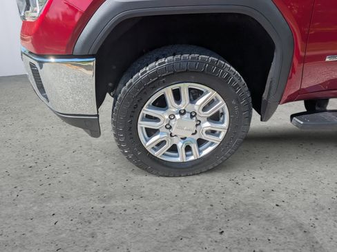 Used 2020 GMC Sierra 2500 SLT w/ Technology Package AWD/4WD image 7