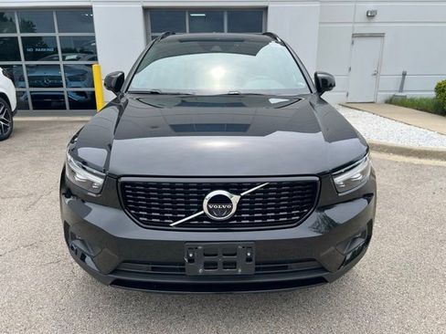 Used 2020 Volvo XC40 T5 R-Design w/ Protection Package Premier AWD/4WD image 1
