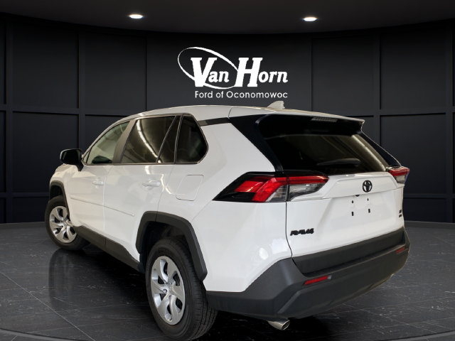 Used 2023 Toyota RAV4 LE AWD/4WD image 5