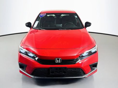 Used 2023 Honda Civic Sport image 3