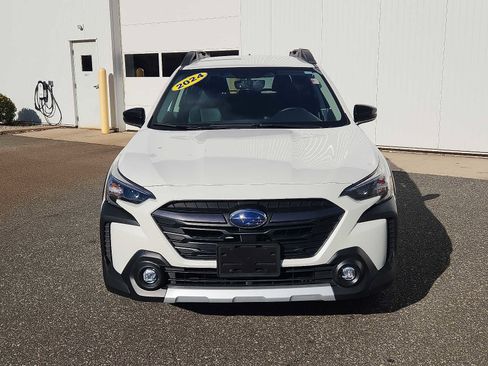 Used 2024 Subaru Outback Limited image 2