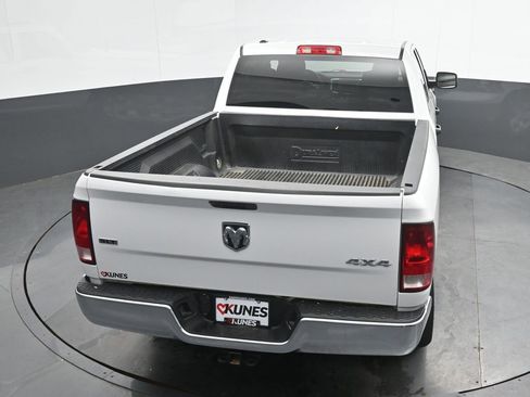 Used 2022 RAM 1500 Classic SLT AWD/4WD image 27