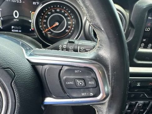 Used 2019 Jeep Wrangler Unlimited Sahara AWD/4WD image 18