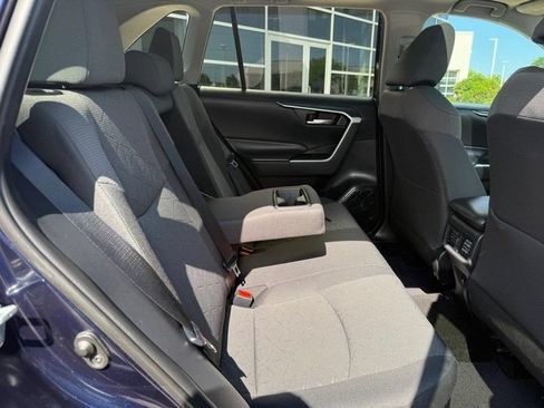 Used 2019 Toyota RAV4 XLE w/ Convenience Package AWD/4WD image 12