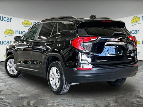 Used 2021 GMC Terrain SLE w/ Driver Convenience Package AWD/4WD image 4