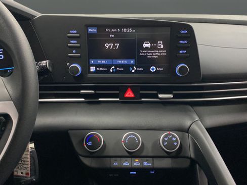 New 2026 Hyundai Elantra SE FWD image 12