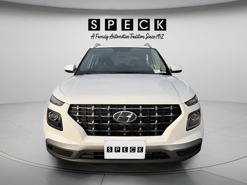 New 2026 Hyundai Venue SEL FWD image 8