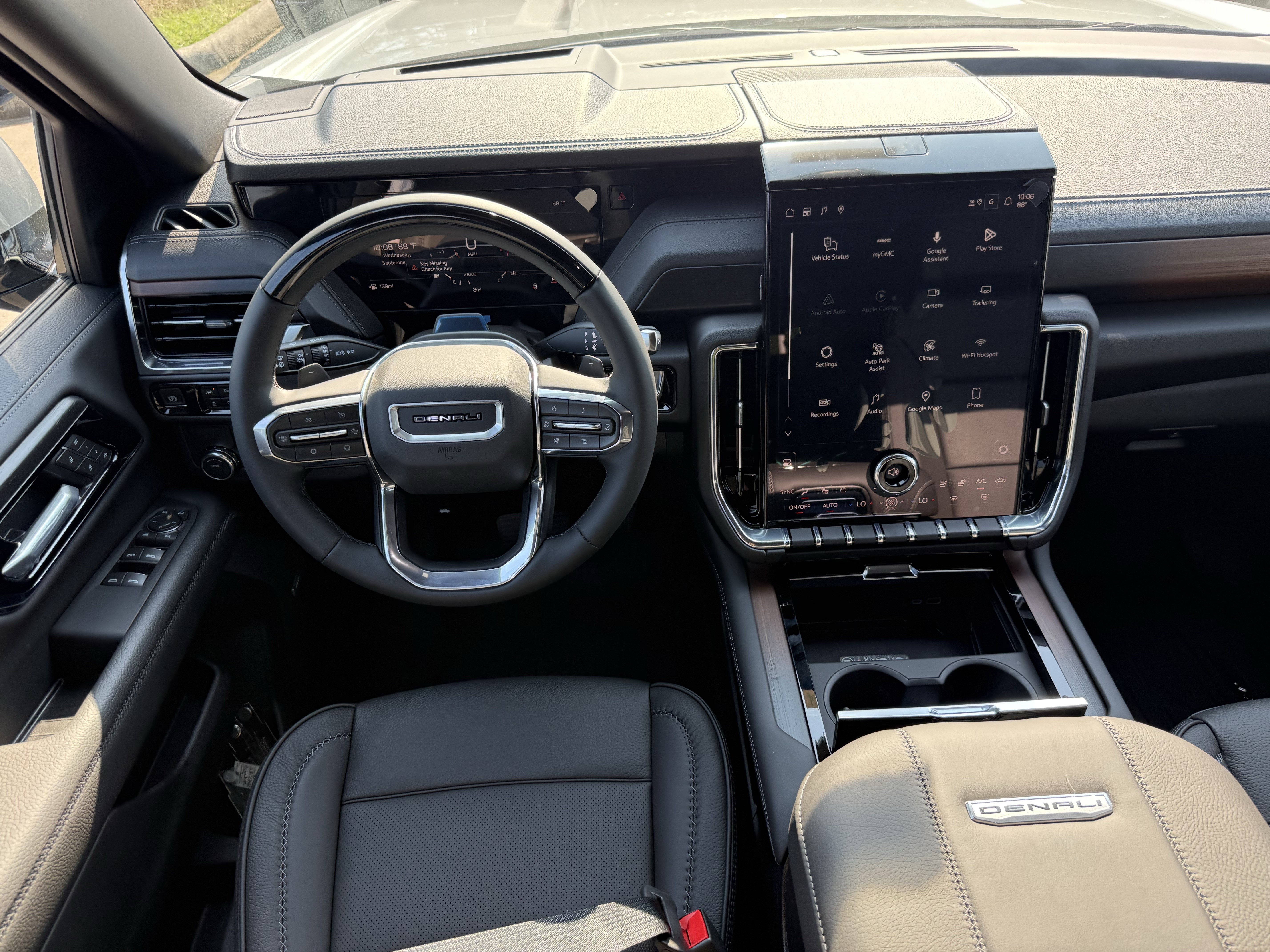 New 2027 GMC Yukon Denali w/ Sun & Power Step Package RWD image 11