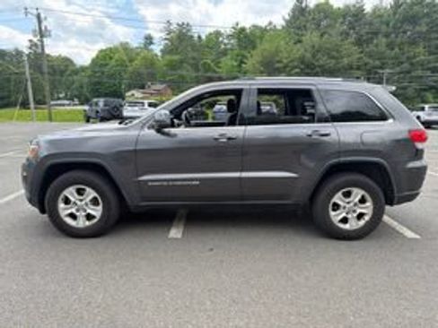 Used 2015 Jeep Grand Cherokee Laredo w/ Quick Order Package 23E AWD/4WD image 8