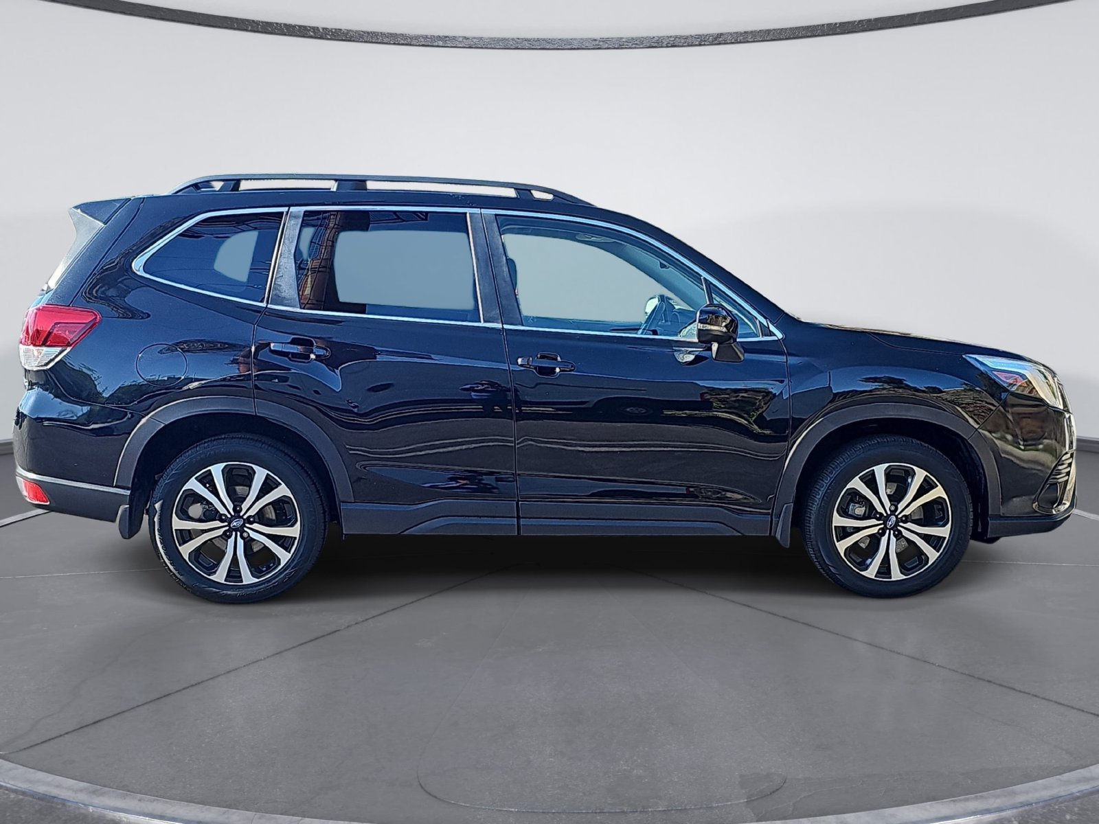 Certified 2024 Subaru Forester Limited w/ Convenience Package AWD/4WD image 2