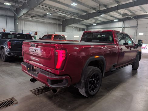 Used 2025 GMC Sierra 2500 AT4 w/ AT4 Premium Plus Package AWD/4WD image 3