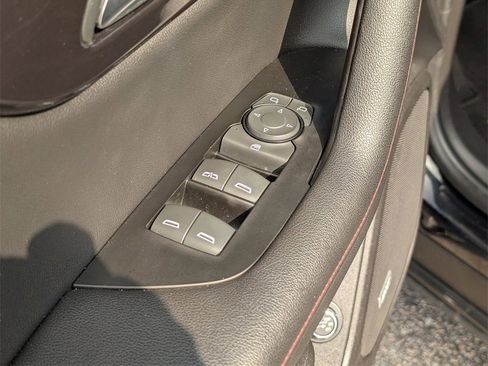 Used 2021 Chevrolet Blazer RS w/ Enhanced Convenience Package image 16