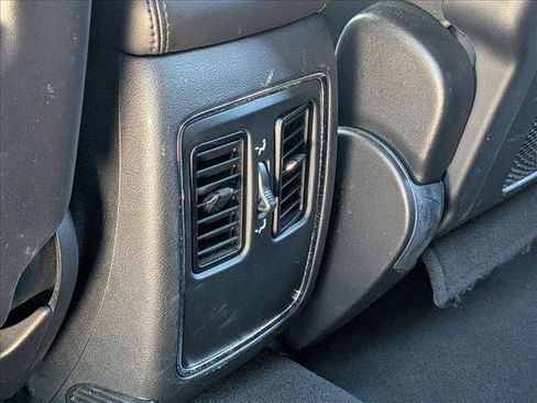 Used 2021 Jeep Grand Cherokee Laredo image 17