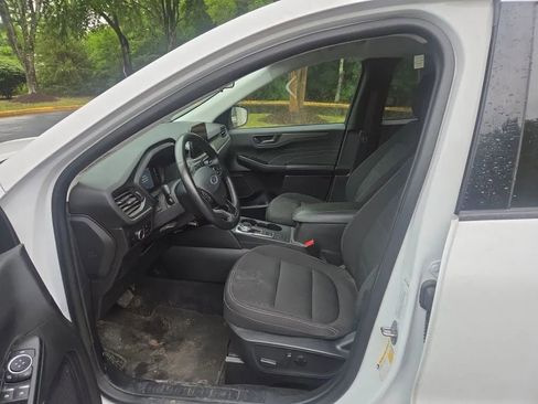 Used 2024 Ford Escape Active w/ Cold Weather Package FWD image 5
