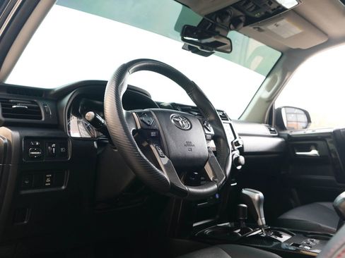 Used 2020 Toyota 4Runner TRD Off-Road Premium w/ Moonroof Package image 19