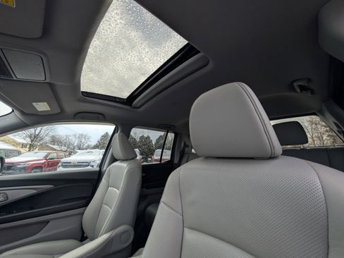 Used 2023 Honda Ridgeline RTL image 6