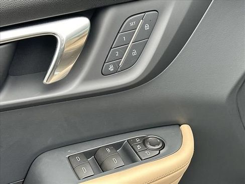 New 2026 Buick Enclave Preferred w/ Power Package FWD image 27