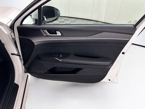 Used 2025 Kia K5 LXS image 30