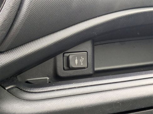 Used 2015 Toyota Prius C Four image 23