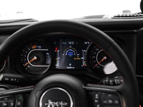 Used 2024 Jeep Wrangler Unlimited Rubicon image 24