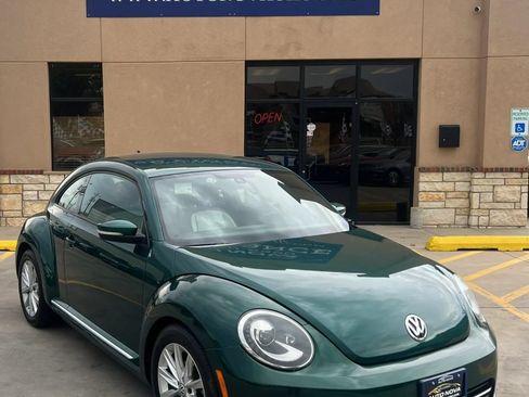 Used 2017 Volkswagen Beetle 1.8T SE FWD image 2