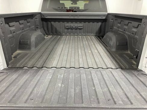 Used 2023 GMC Sierra 1500 SLE AWD/4WD image 24