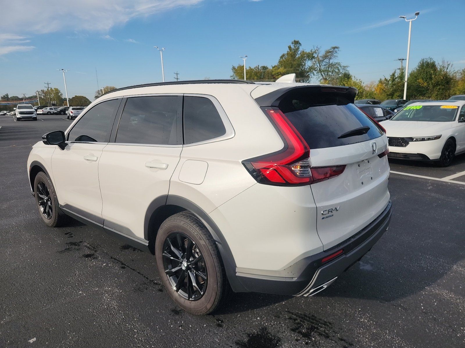 Used 2025 Honda CR-V Sport-L image 4