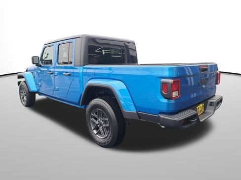 New 2026 Jeep Gladiator Sport image 3