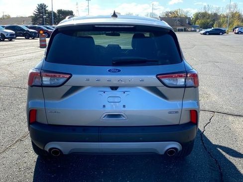 Used 2021 Ford Escape SEL image 5