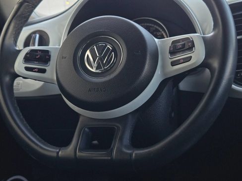 Used 2015 Volkswagen Beetle TDI FWD image 30