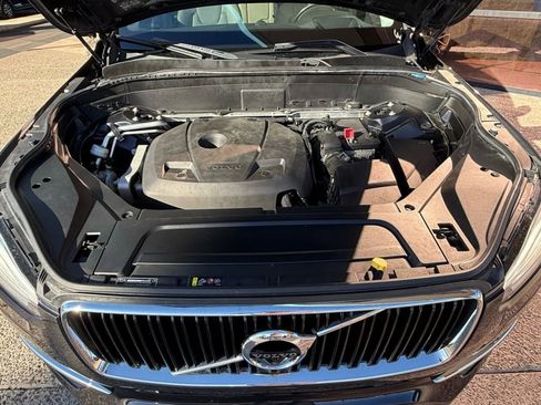 Used 2016 Volvo XC90 T6 Momentum w/ Momentum Plus Package image 23