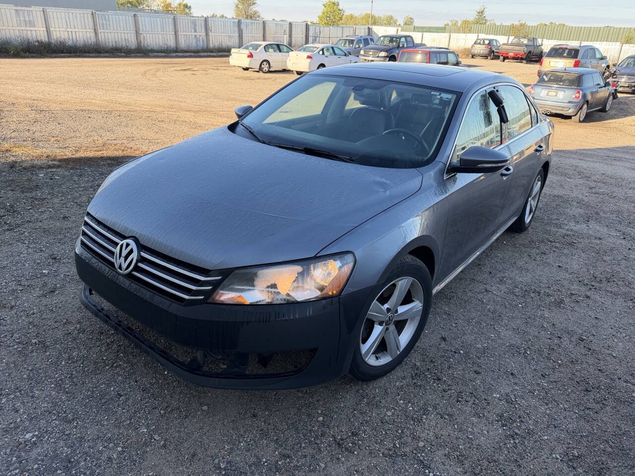 Used 2012 Volkswagen Passat 2.5 SE FWD image 1