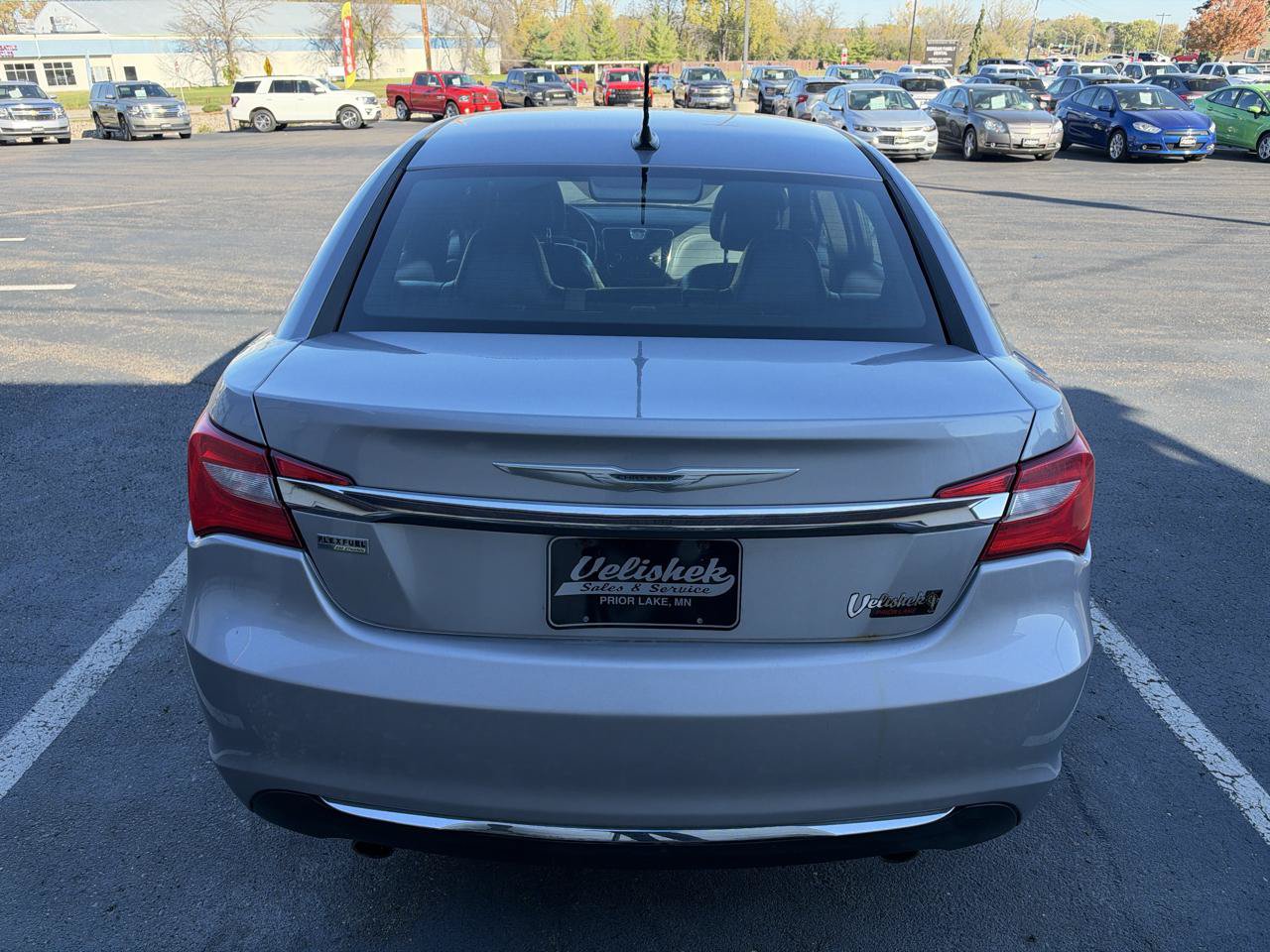 Used 2013 Chrysler 200 Limited FWD image 4