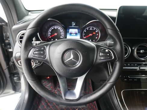 Used 2018 Mercedes-Benz GLC 300 image 17
