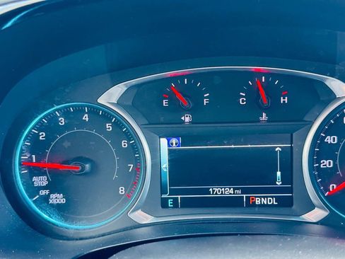 Used 2019 Chevrolet Traverse LT FWD image 29