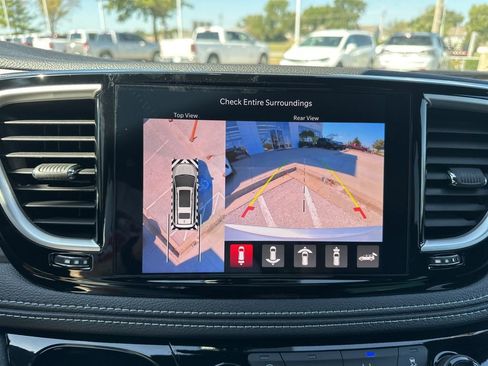 New 2026 Chrysler Pacifica Select image 67