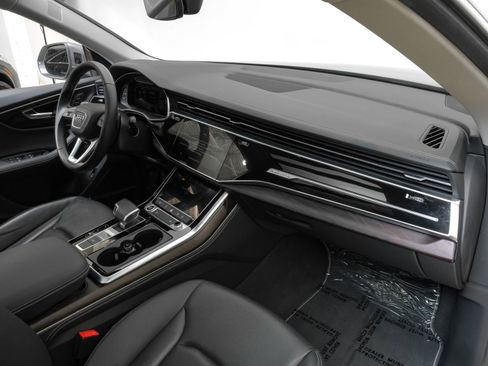 Used 2023 Audi Q8 Premium Plus w/ Premium Plus Package AWD/4WD image 15