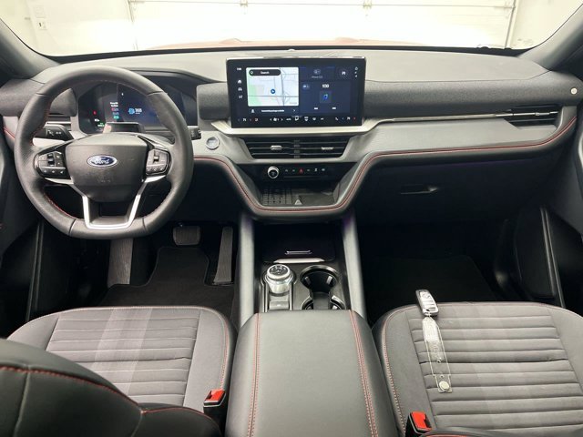 Certified 2025 Ford Explorer ST-Line w/ Premium Package AWD/4WD image 4