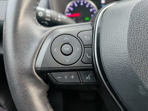 Used 2022 Toyota RAV4 XLE Premium FWD image 19
