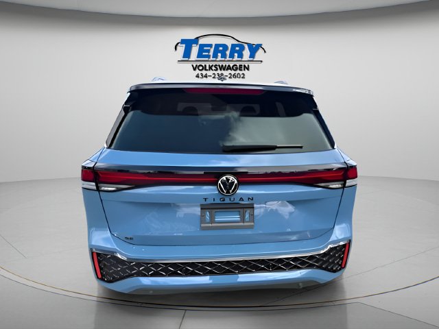 New 2026 Volkswagen Tiguan SE R-Line FWD image 3