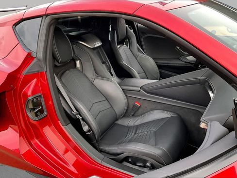 Used 2023 Chevrolet Corvette Stingray Preferred Cpe w/ Z51 Performance Package RWD image 8